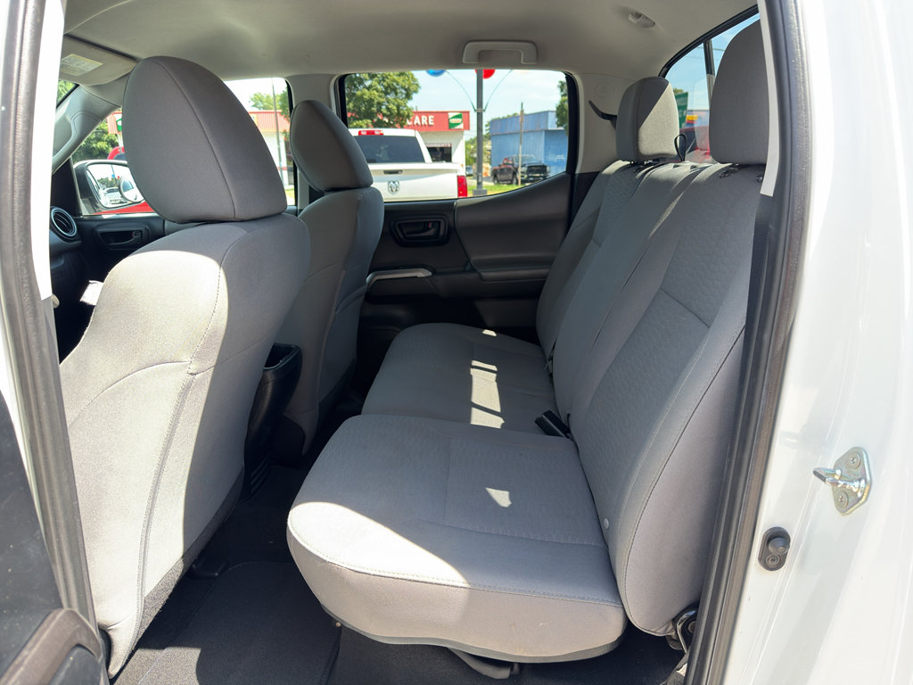 Used 2017 Toyota Tacoma SR5 w/ Tow Package RWD image 21