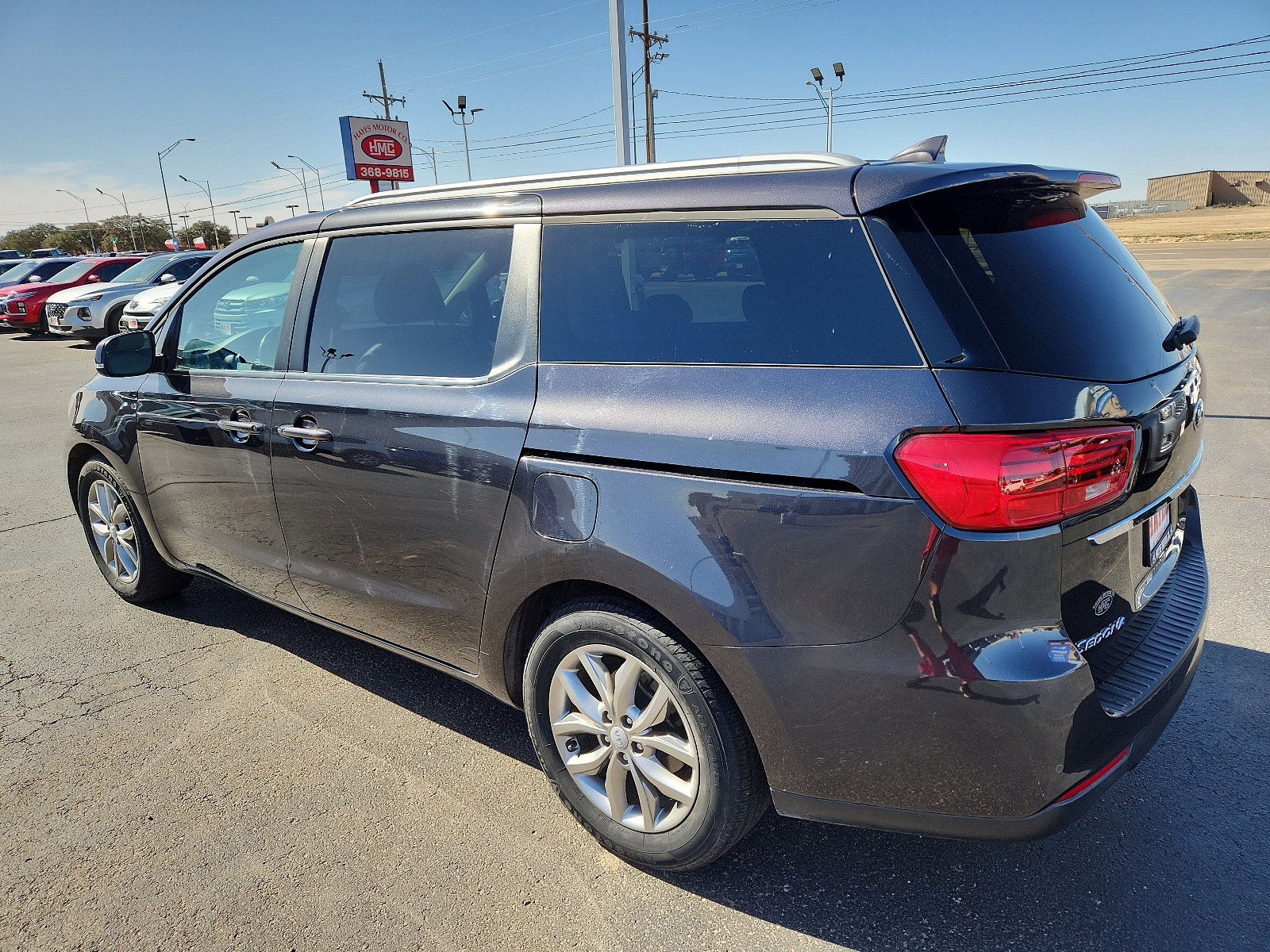 Used 2019 Kia Sedona EX image 3