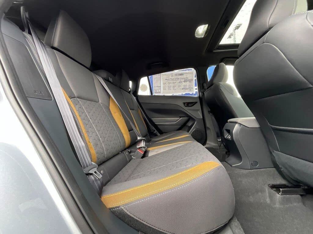 Used 2025 Subaru Crosstrek 2.5i Sport w/ Crosstrek Mirror Package AWD/4WD image 15