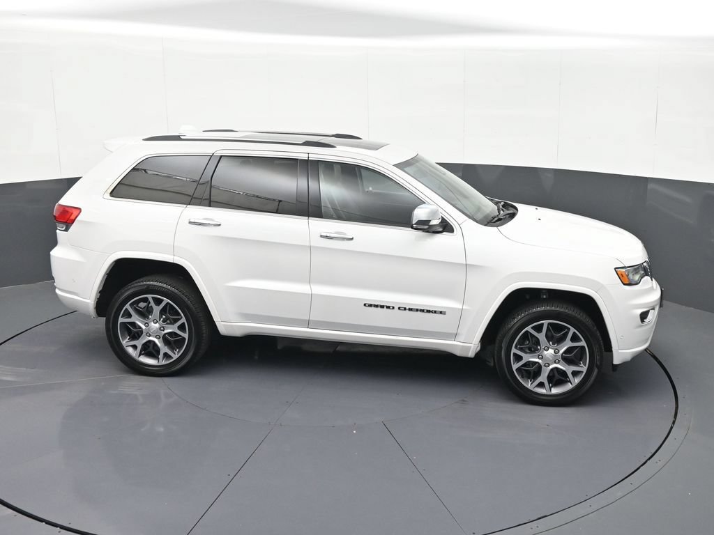 Used 2019 Jeep Grand Cherokee Overland AWD/4WD image 28