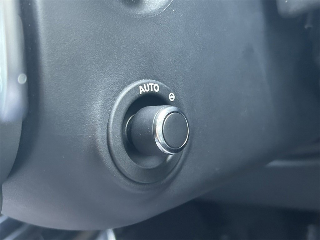 Used 2023 Land Rover Range Rover SE image 31