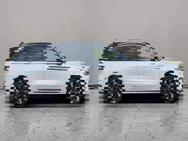 New 2026 Lincoln Nautilus Black Label w/ Jet Appearance Package image 13