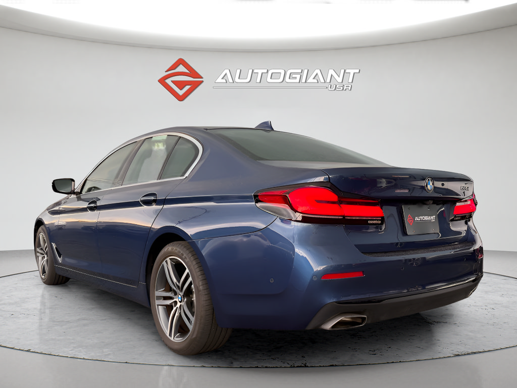 Used 2021 BMW 530i w/ Executive Package RWD image 8