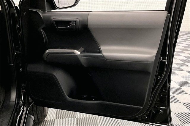 Used 2021 Toyota Tacoma SR5 image 17