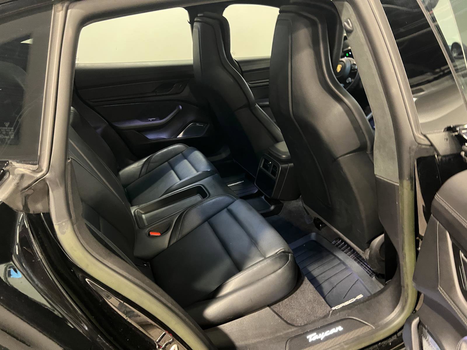 Used 2023 Porsche Taycan Turbo S image 39