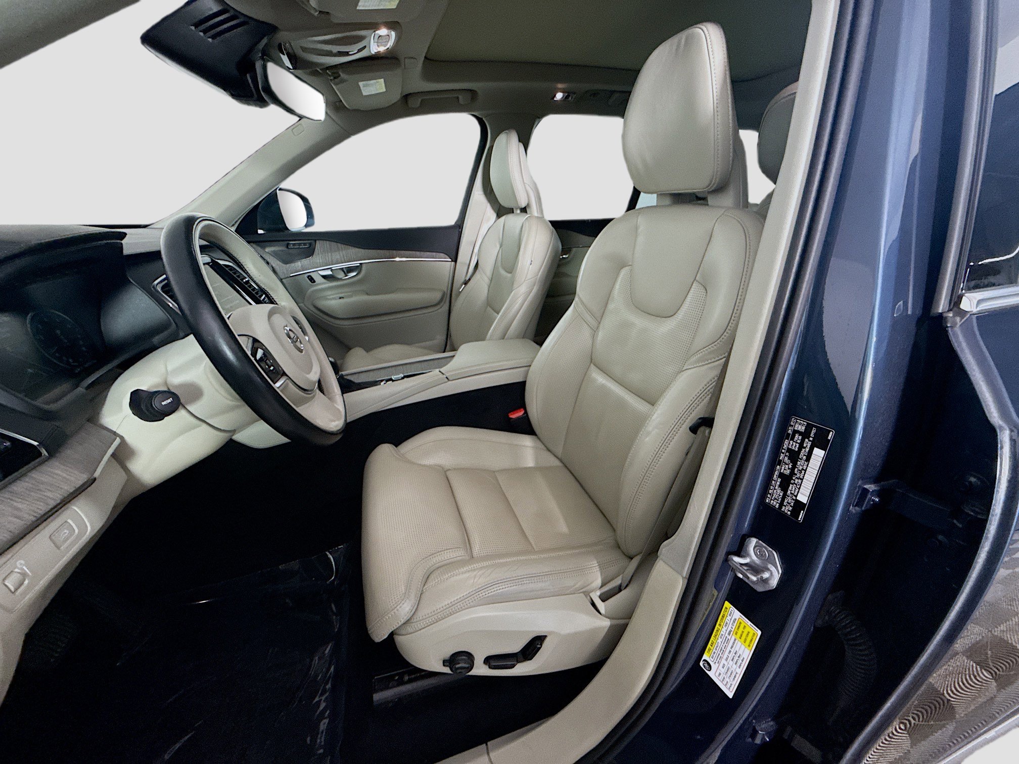 Used 2022 Volvo XC90 T6 Inscription w/ Advanced Package AWD/4WD image 22