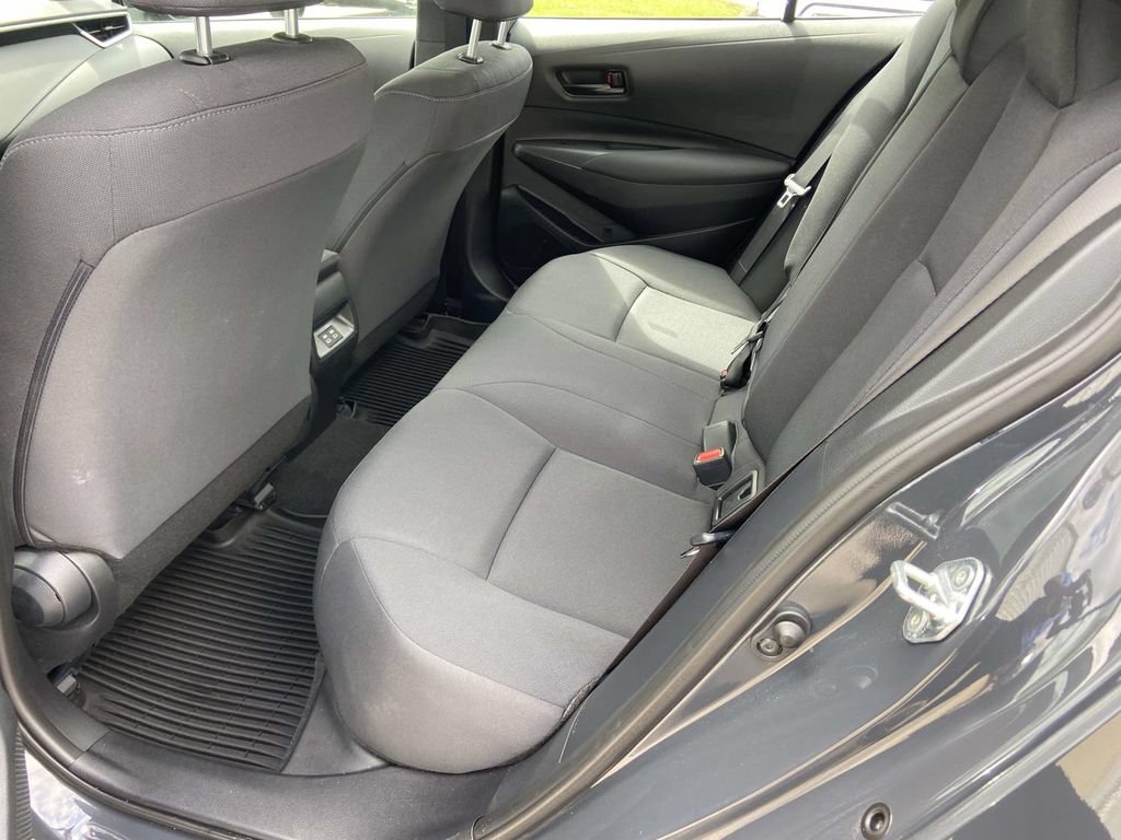 Used 2023 Toyota Corolla LE w/ LE Convenience Package FWD image 17