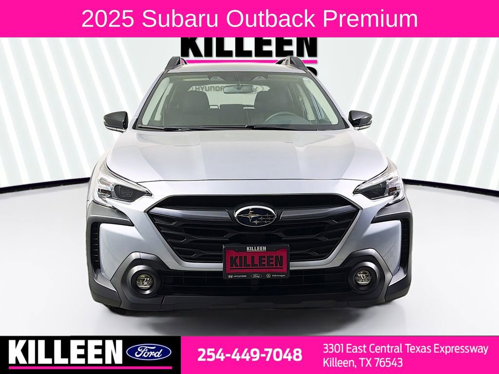 Used 2025 Subaru Outback Premium image 2
