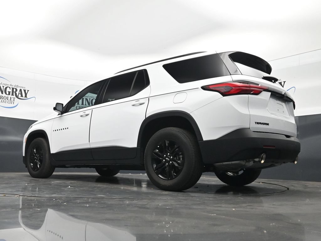 Used 2023 Chevrolet Traverse LT FWD image 30