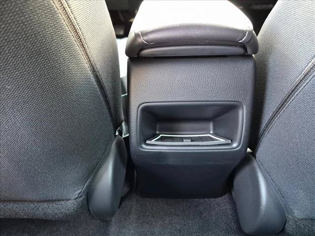 Used 2022 Toyota Corolla SE FWD image 17