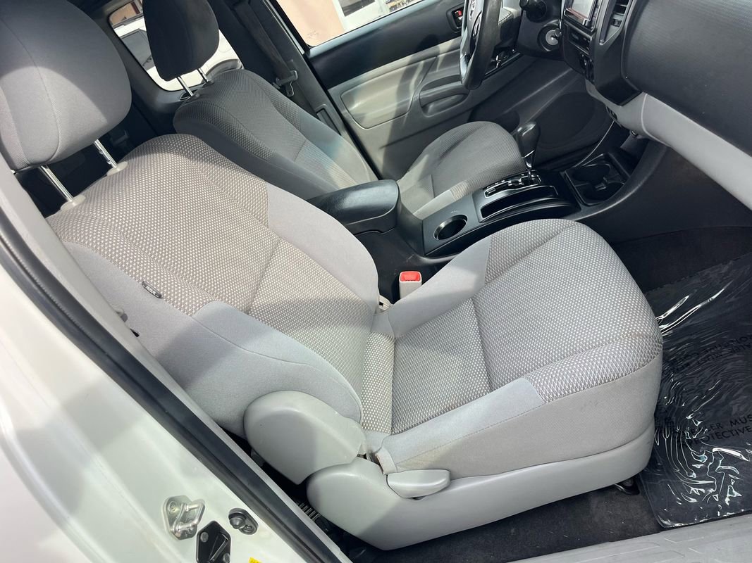 Used 2015 Toyota Tacoma 4x4 Access Cab image 17