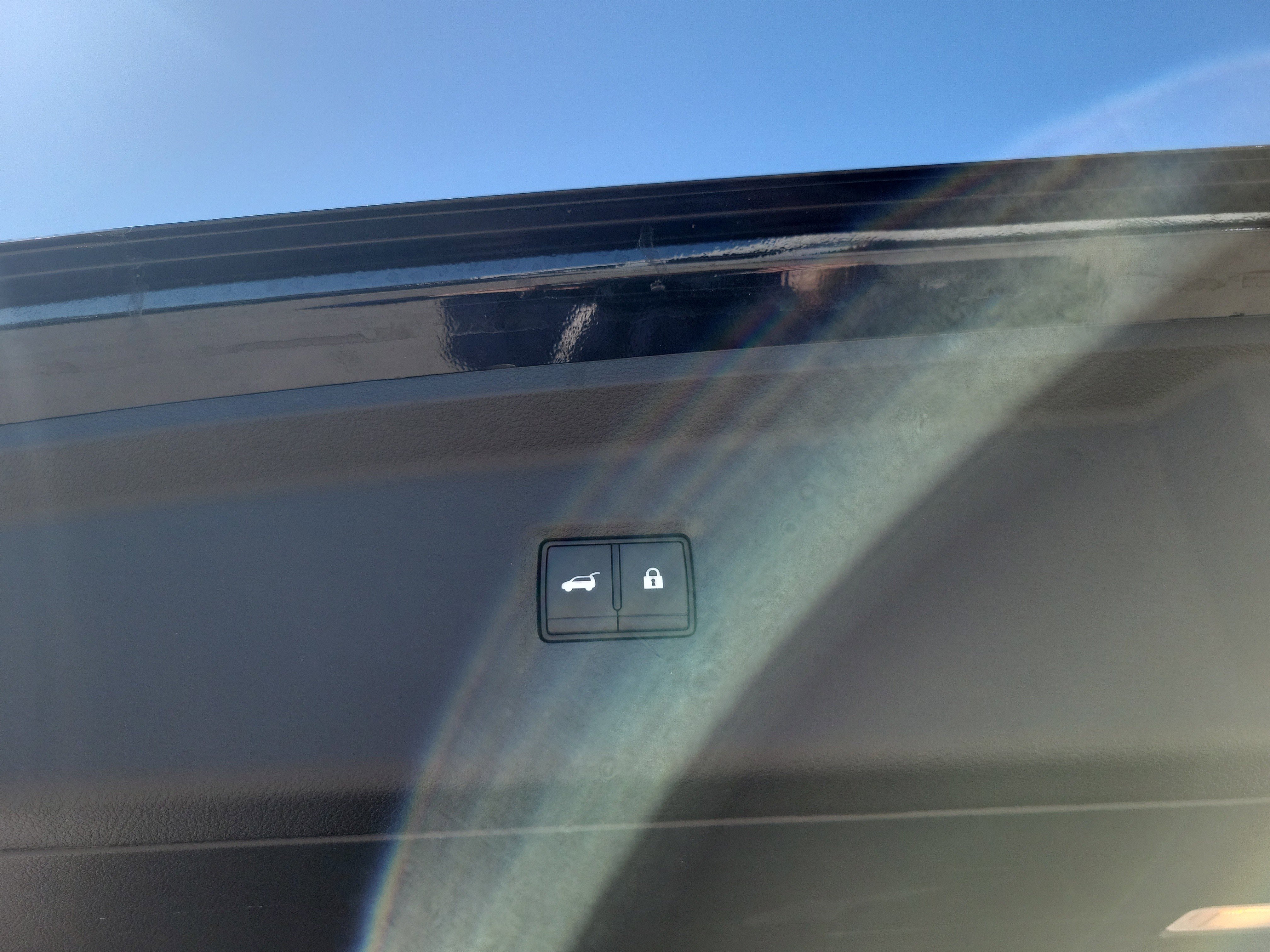 Used 2023 INFINITI QX60 Pure image 11