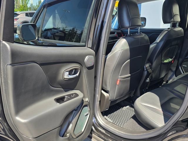 Used 2020 Jeep Renegade Trailhawk w/ Premium Leather Group AWD/4WD image 19
