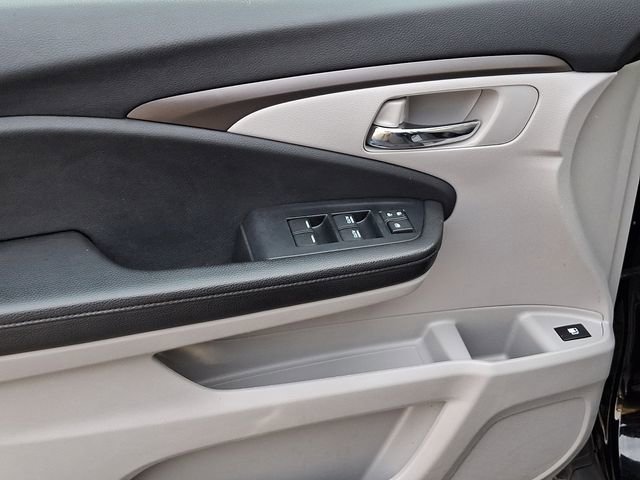 Certified 2020 Honda Pilot EX image 12