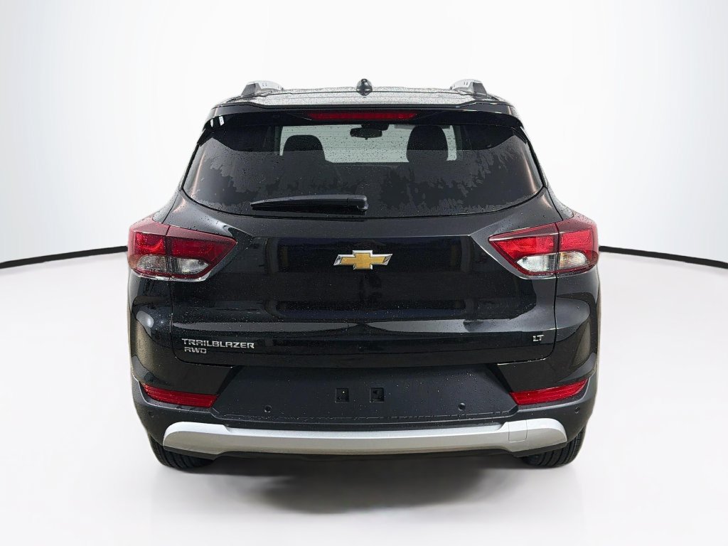 New 2026 Chevrolet TrailBlazer LT w/ LT Cold Weather Package AWD/4WD image 6