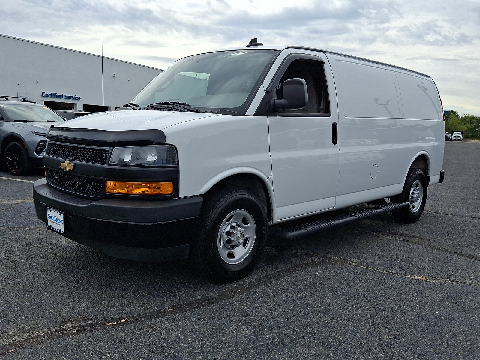 Certified 2025 Chevrolet Express 2500 w/ Enhanced Convenience Package RWD image 3