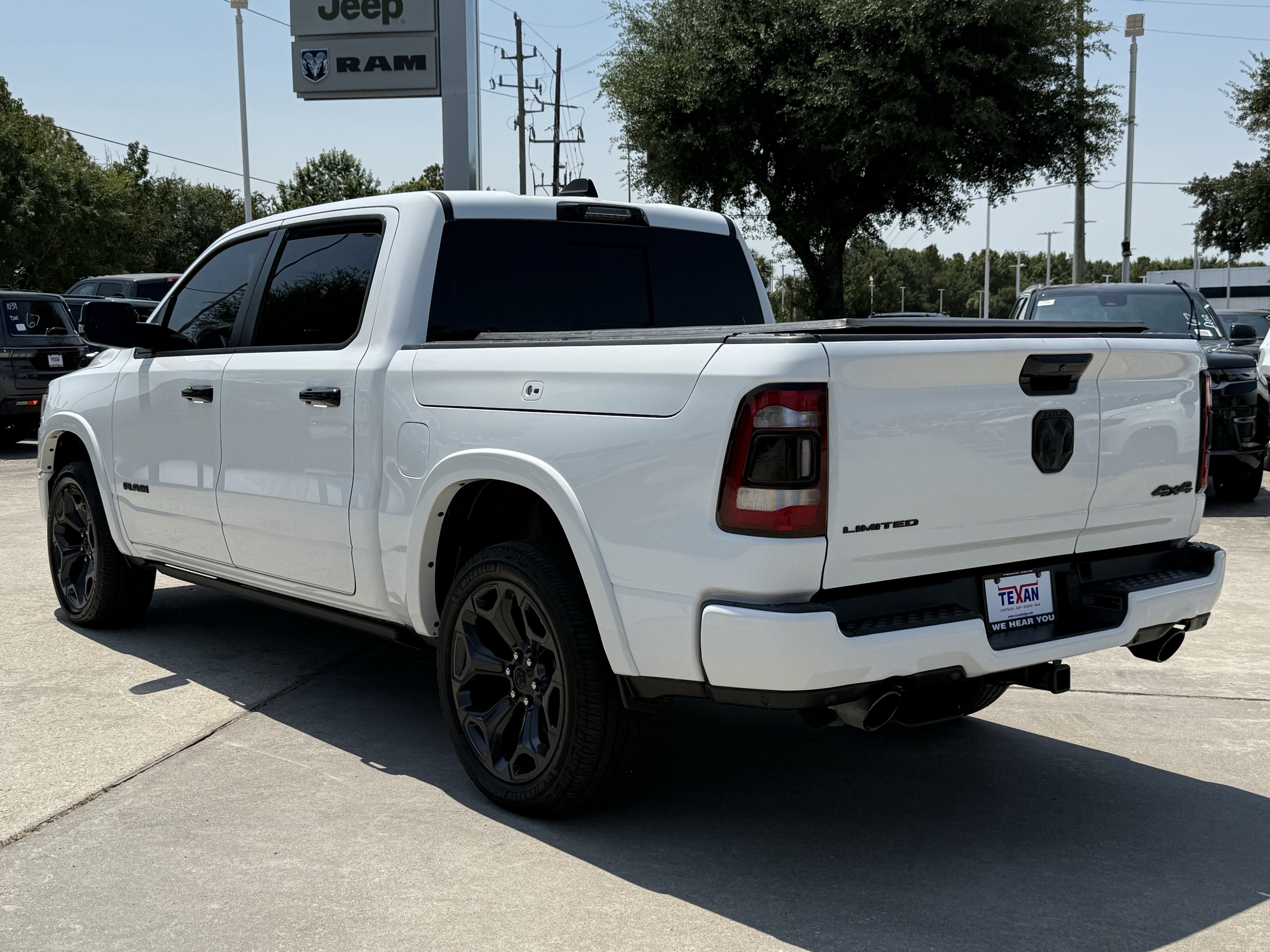 Used 2024 RAM 1500 Limited AWD/4WD image 7