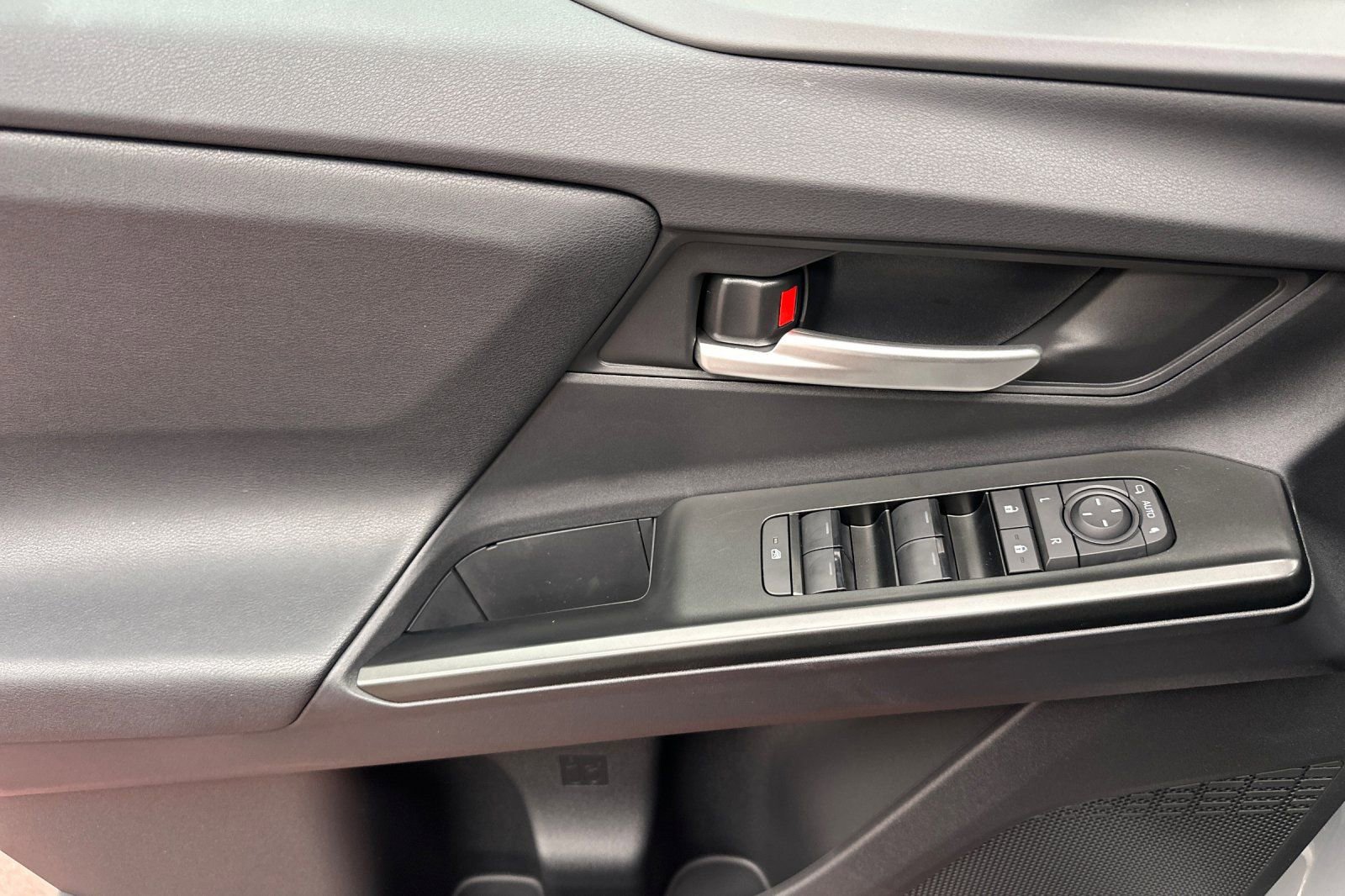 New 2026 Subaru Uncharted Premium FWD image 12
