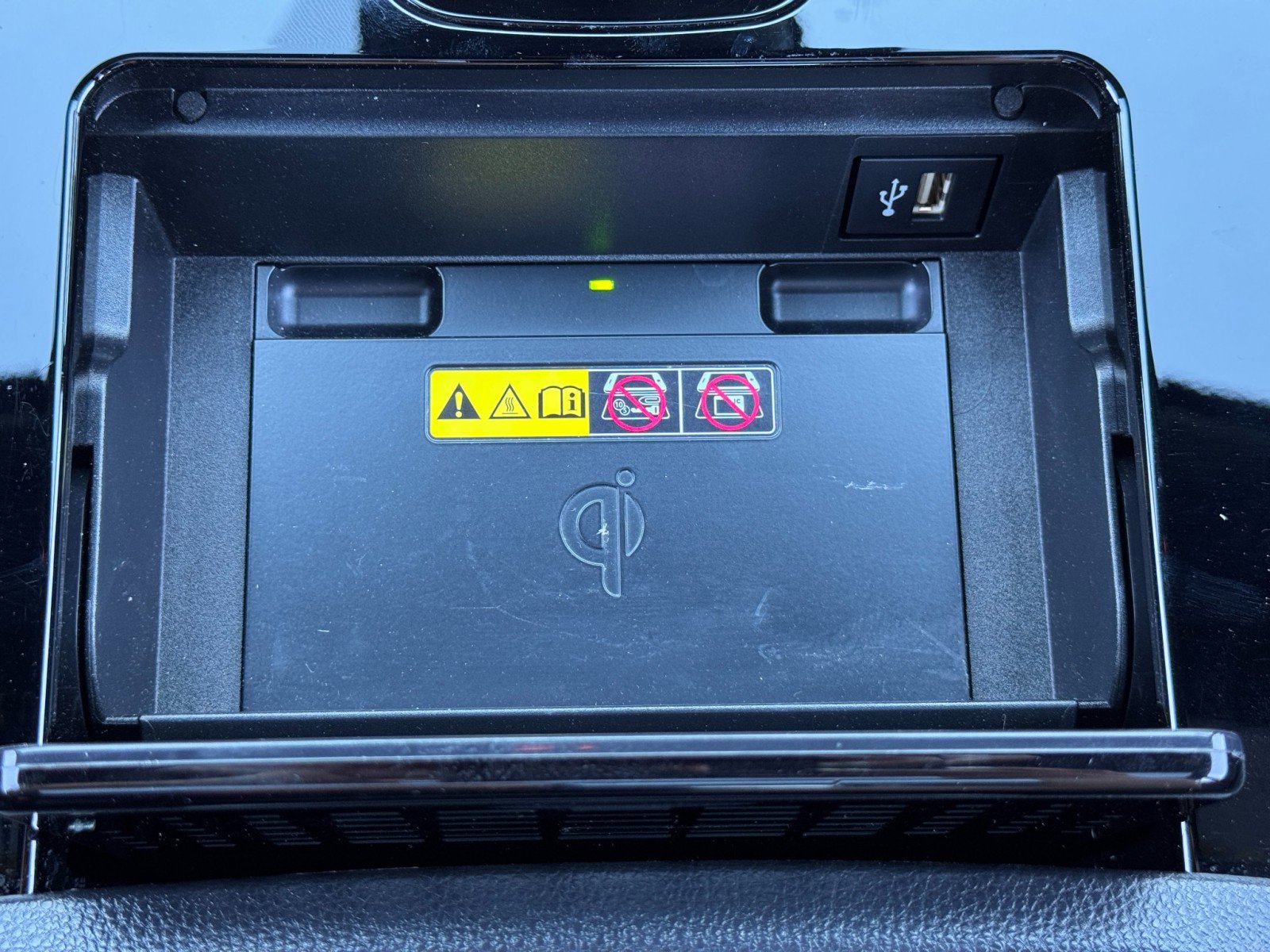 Used 2024 Toyota bZ4X XLE image 29