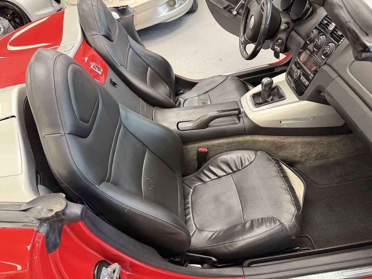 Used 2007 Saturn Sky w/ Premium Trim Pkg image 18