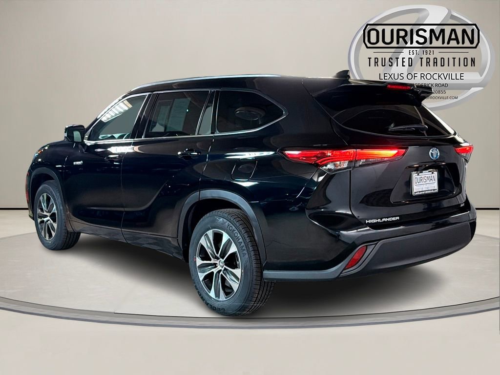 Used 2021 Toyota Highlander XLE image 7