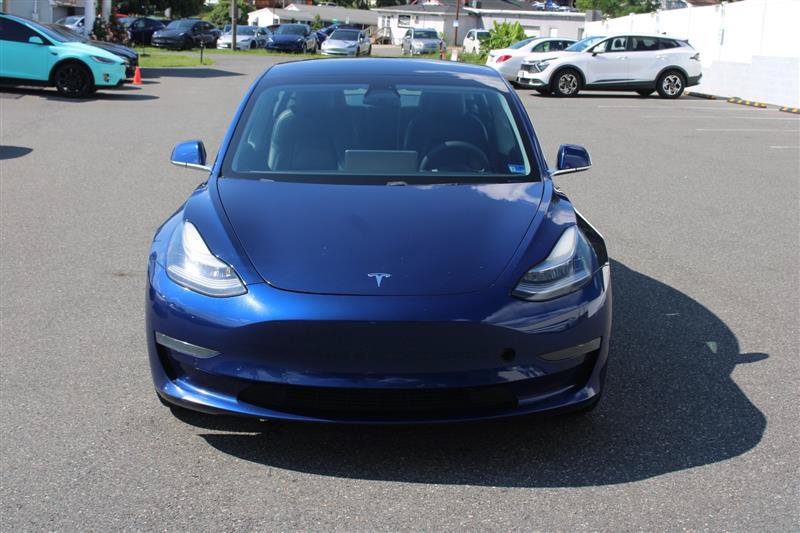 Used 2020 Tesla Model 3 Standard Range Plus RWD image 3