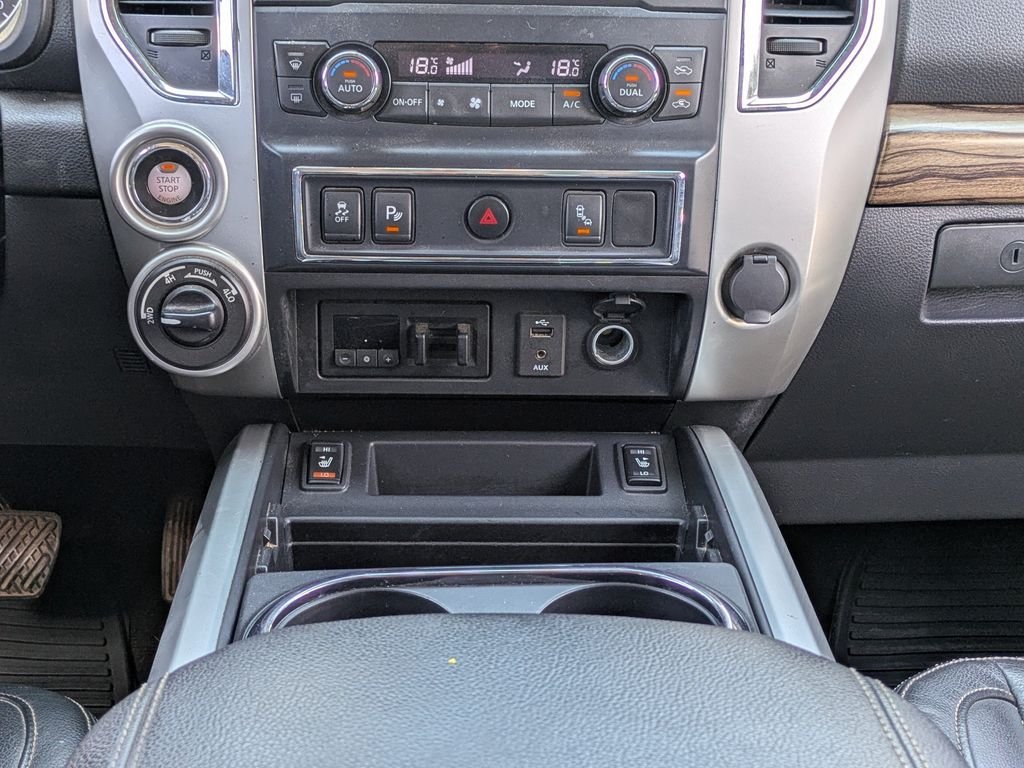 Used 2016 Nissan Titan XD AWD/4WD image 18