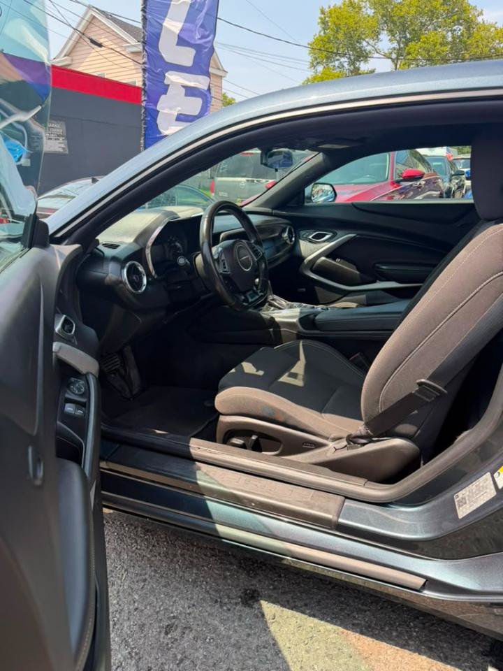 Used 2019 Chevrolet Camaro LT w/ RS Package RWD image 15