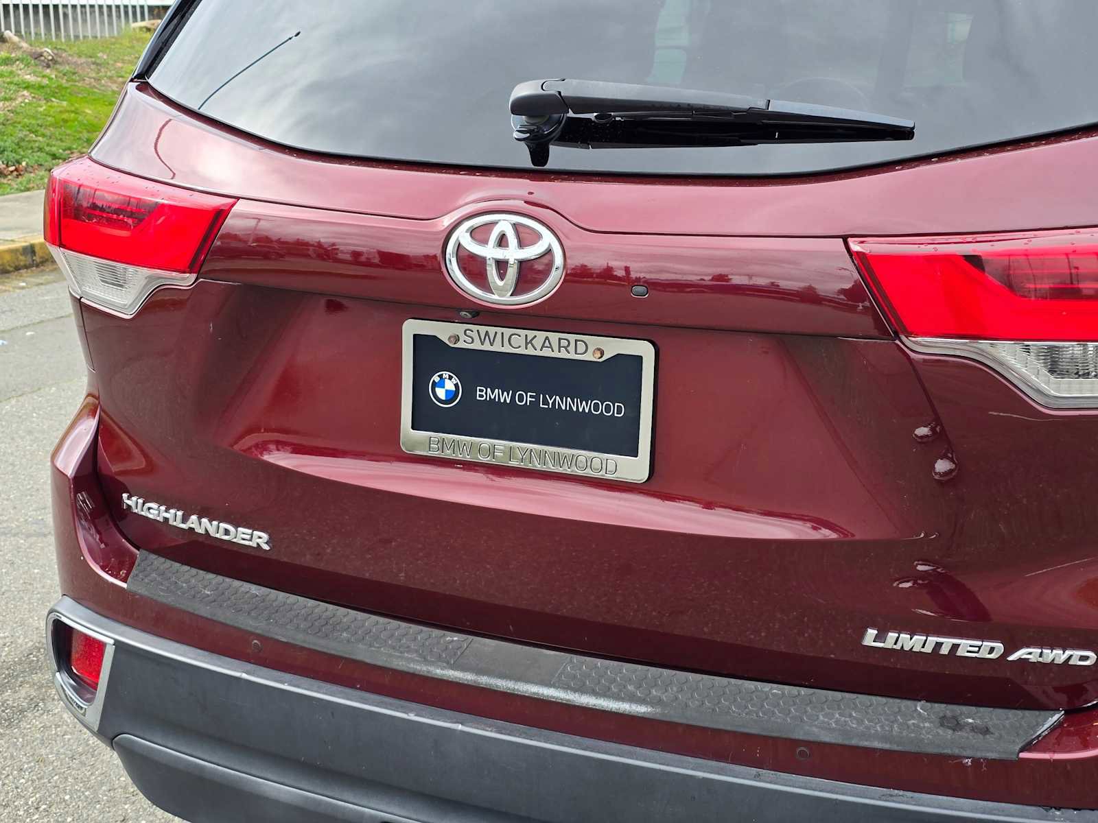 Used 2017 Toyota Highlander Limited image 15