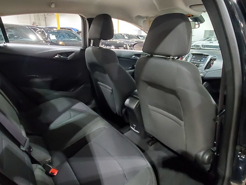 Used 2017 Chevrolet Cruze LT FWD image 19