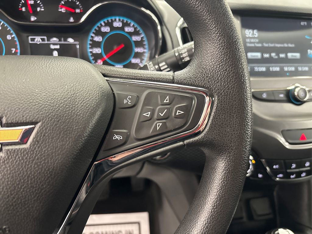 Used 2017 Chevrolet Cruze LT w/ Convenience Package image 27