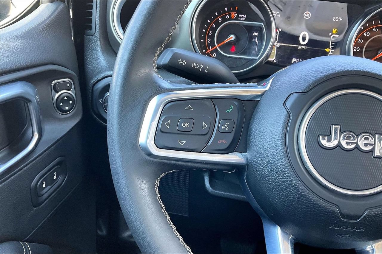 Used 2023 Jeep Gladiator Overland AWD/4WD image 29