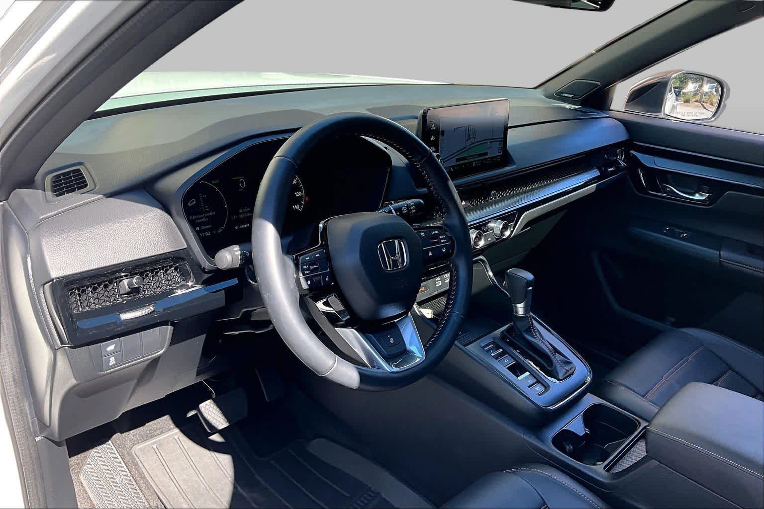 Certified 2025 Honda CR-V Sport Touring image 18