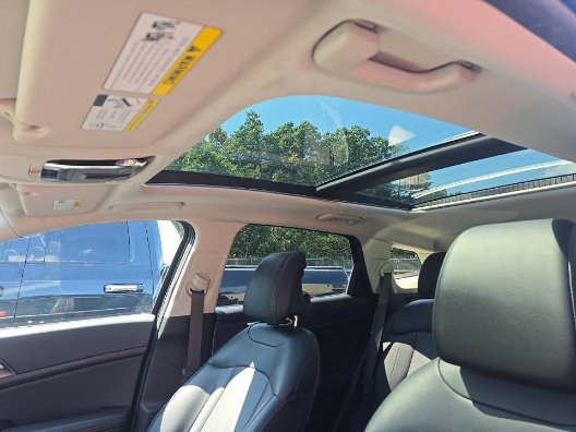 Used 2026 Kia Sportage EX w/ EX Panorama Roof Package FWD image 8