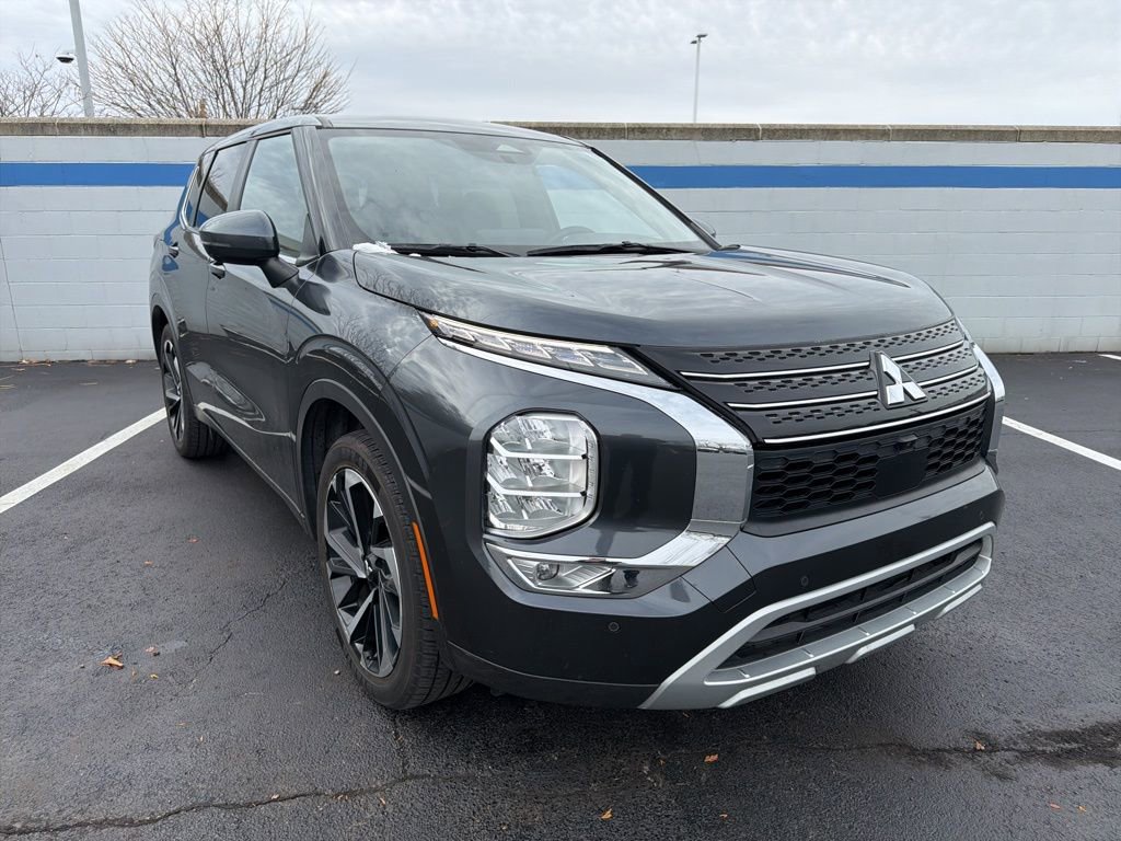 Used 2024 Mitsubishi Outlander SE image 7