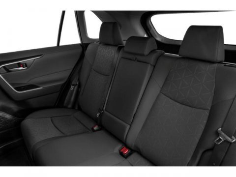Used 2021 Toyota RAV4 XLE AWD/4WD image 16