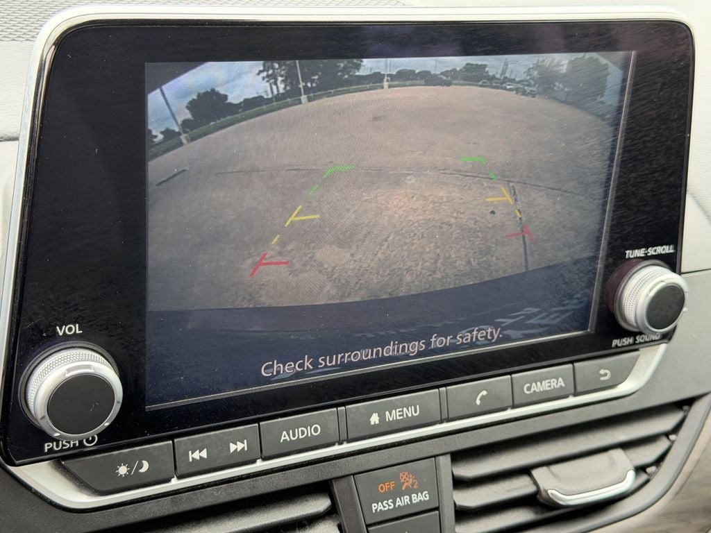Used 2025 Nissan Altima 2.5 SV FWD image 18