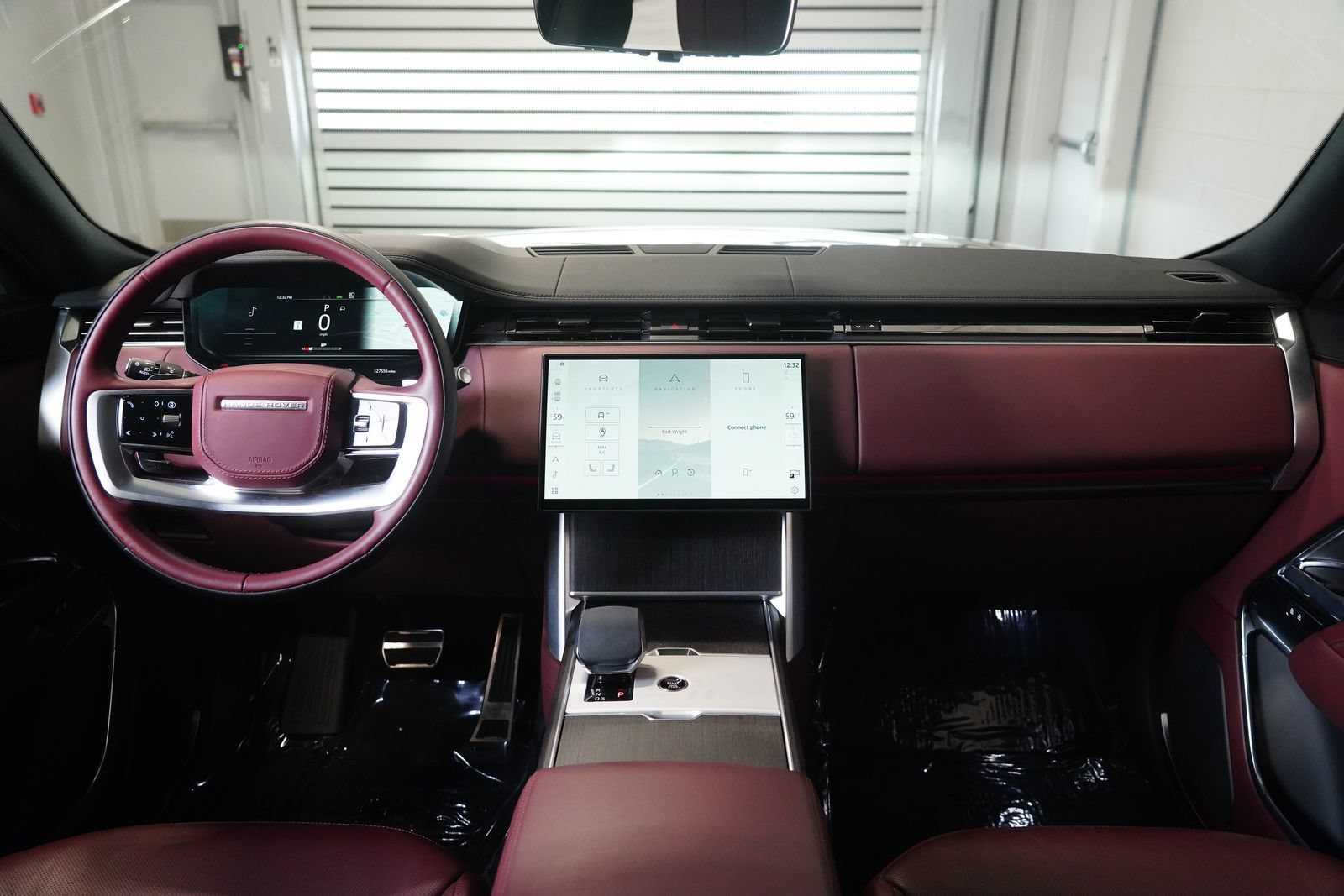 Used 2024 Land Rover Range Rover SE AWD/4WD image 14