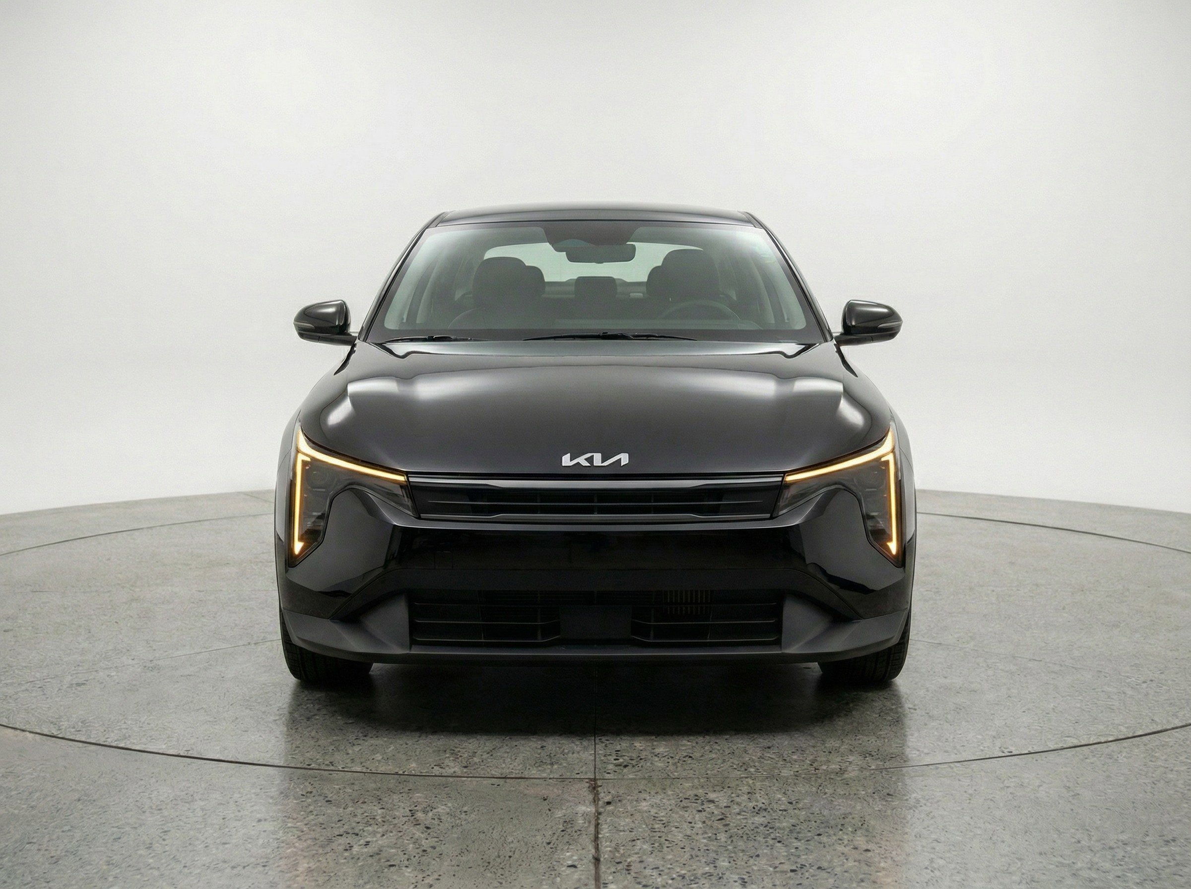 Used 2025 Kia K4 LXS image 2