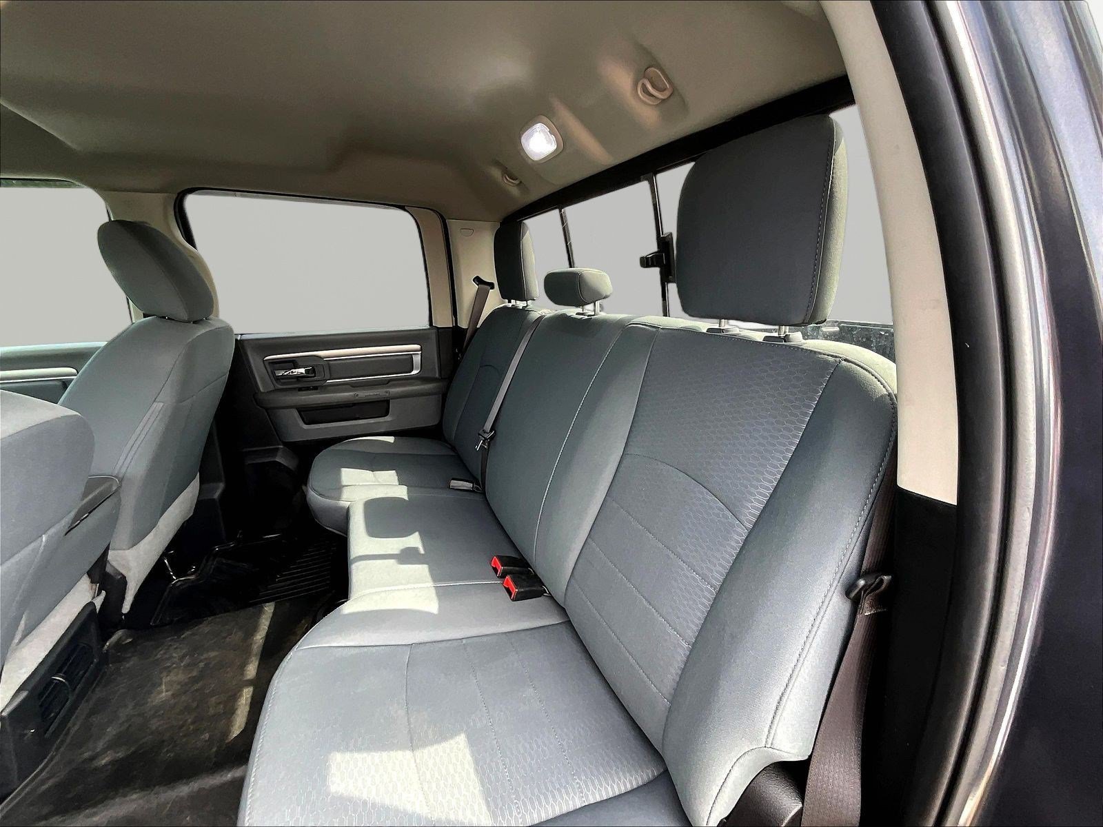 Used 2020 RAM 1500 Classic SLT AWD/4WD image 20