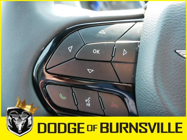 Used 2025 Chrysler Pacifica Limited FWD image 29