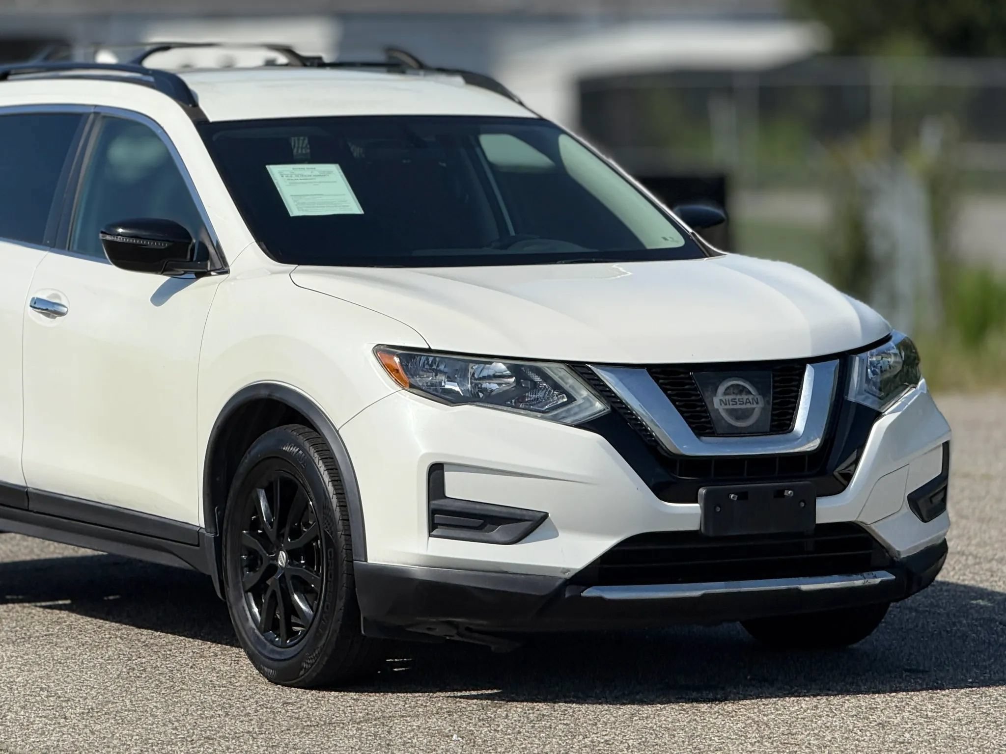 Used 2017 Nissan Rogue SV w/ Midnight Edition FWD image 13