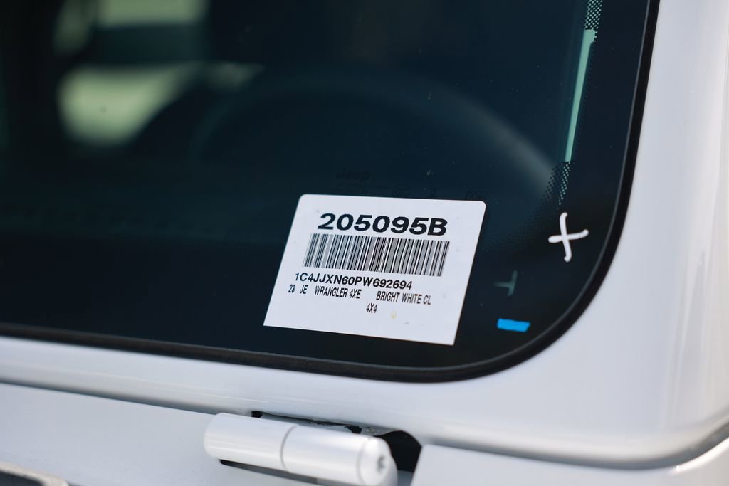 Used 2023 Jeep Wrangler Unlimited AWD/4WD image 44