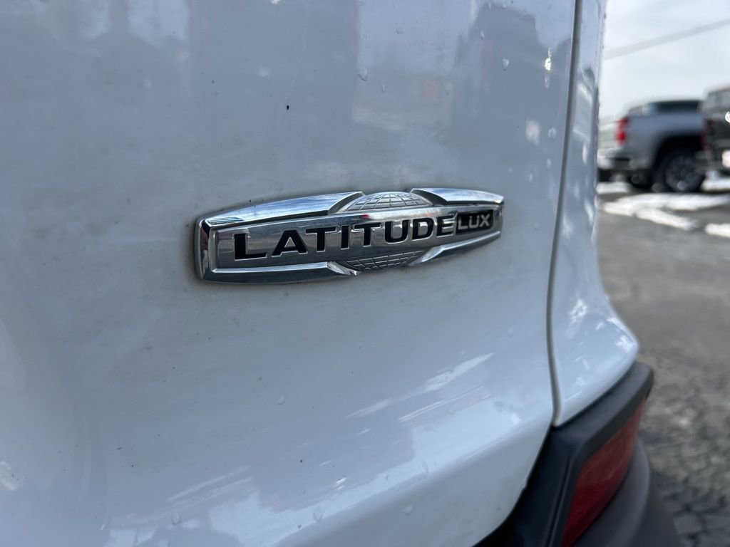 Used 2021 Jeep Cherokee Latitude Lux w/ Comfort/Convenience Group image 11