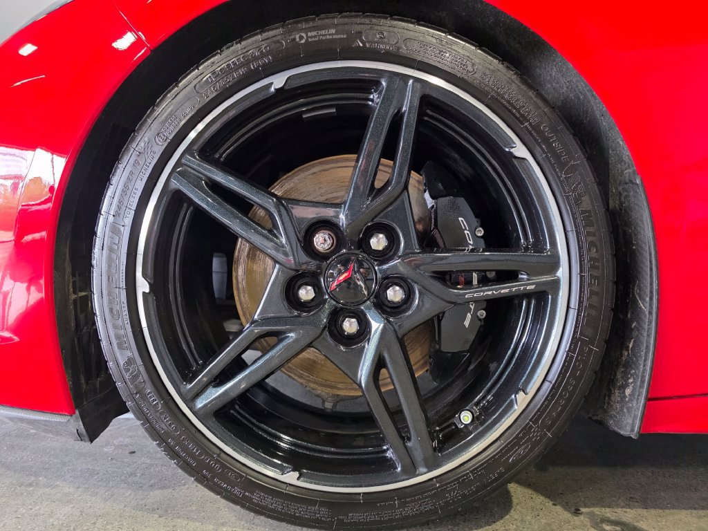 Used 2024 Chevrolet Corvette Stingray Preferred Cpe w/ Z51 Performance Package RWD image 28