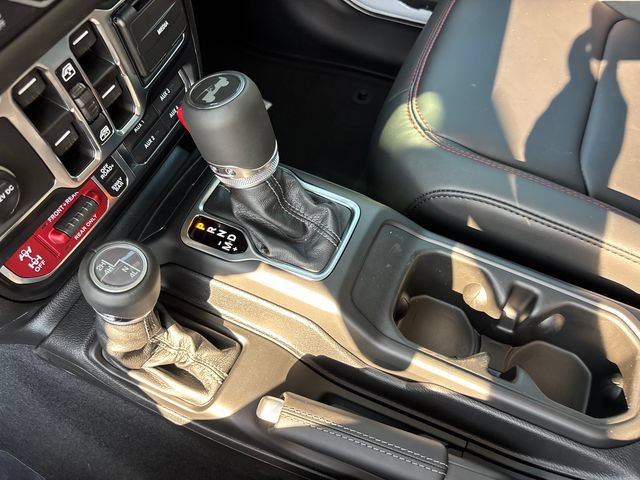 New 2027 Jeep Wrangler Unlimited Rubicon AWD/4WD image 25