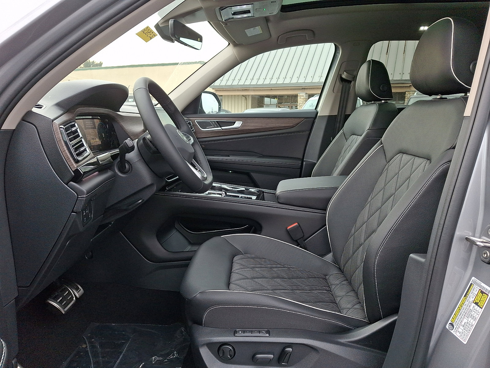 New 2026 Volkswagen Atlas SEL Premium R-Line image 9