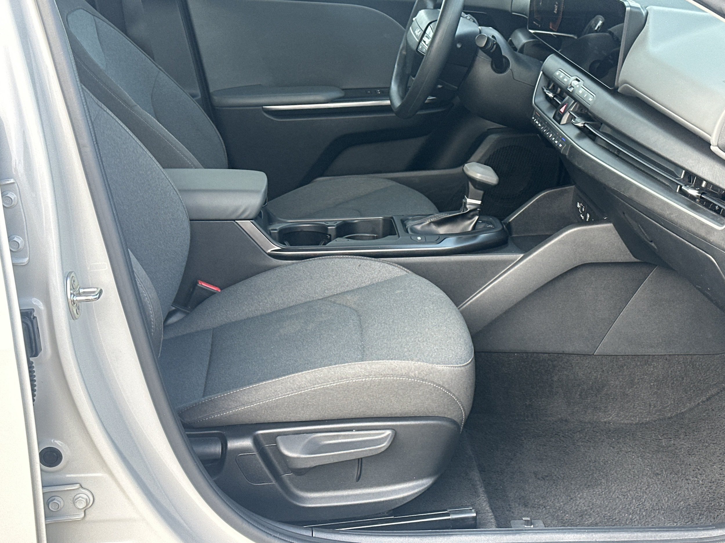 Used 2025 Kia K4 FWD image 13