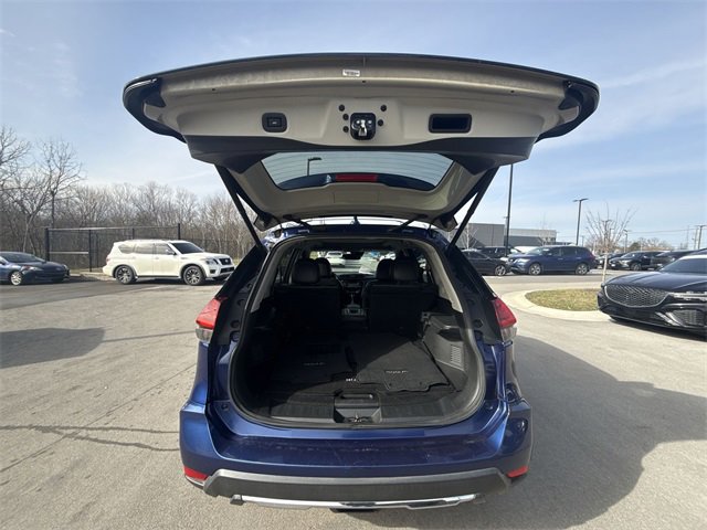 Used 2017 Nissan Rogue SL w/ SL Premium Package image 23