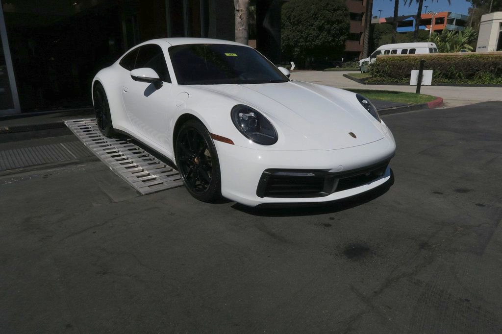 Used 2022 Porsche 911 Carrera image 38